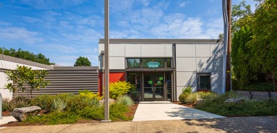 Lloyd Center Pharmacy, landscape, Portland, Oregon, EarthTech, contractor C.D. Redding Construction Lloyd Center Pharmacy, landscape, Portland, Oregon, EarthTech, contractor C.D. Redding Construction